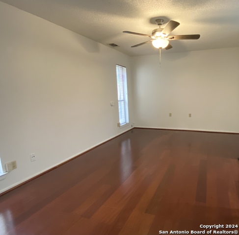 Image 10 of 41 For 11804 Mission Trace St