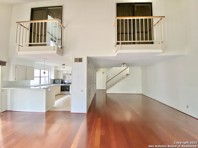 Image 15 of 41 For 11804 Mission Trace St