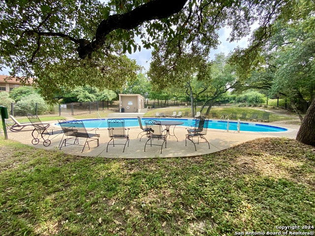 Image 40 of 41 For 11804 Mission Trace St