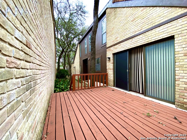 Image 7 of 41 For 11804 Mission Trace St