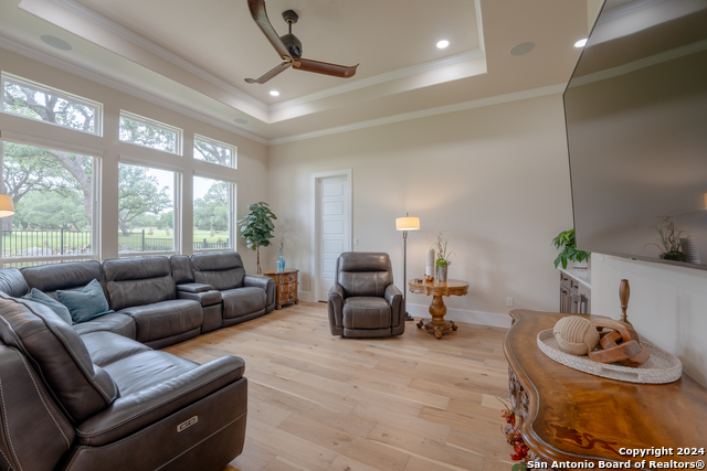 Image 20 of 42 For 507 Arthur Ct