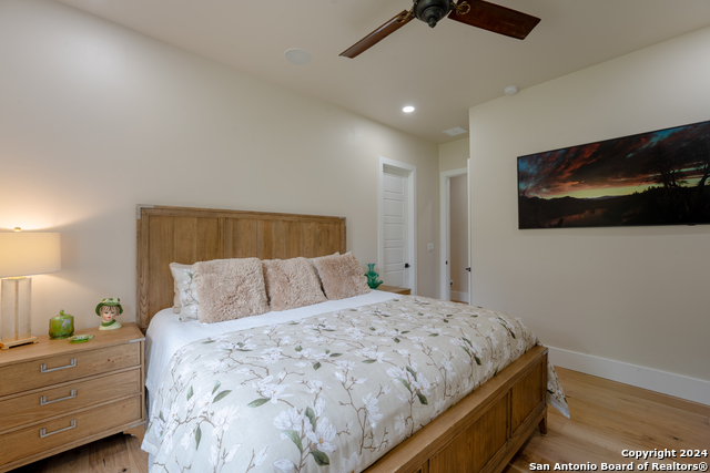 Image 24 of 42 For 507 Arthur Ct