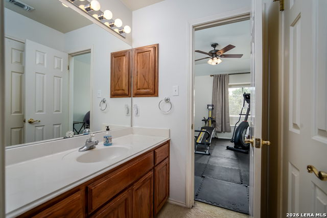 Image 22 of 26 For 2326 Fountain