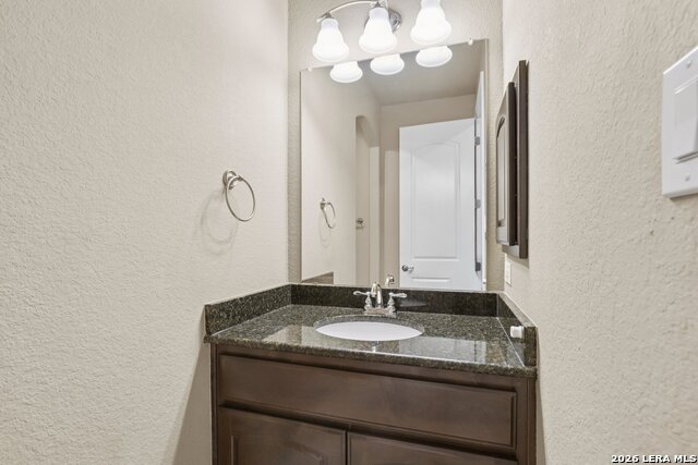 Image 21 of 50 For 117 Texas  