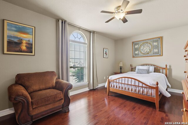 Image 22 of 50 For 117 Texas  