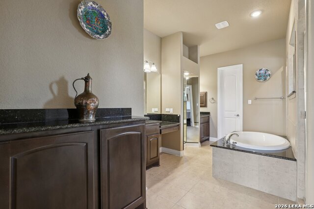 Image 32 of 50 For 117 Texas  