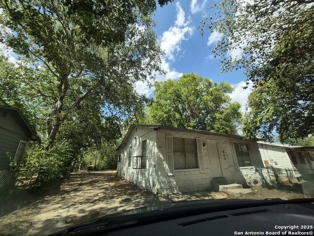 Image 22 of 23 For 443 Bundy  