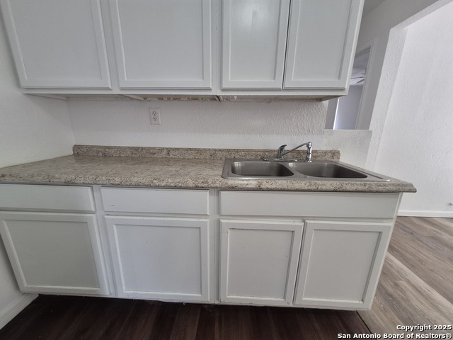 Image 7 of 23 For 443 Bundy  