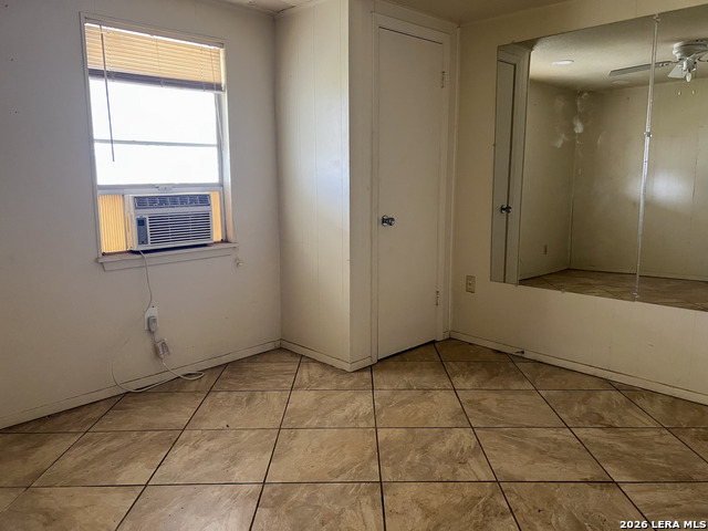 Image 10 of 15 For 1207 El Paso