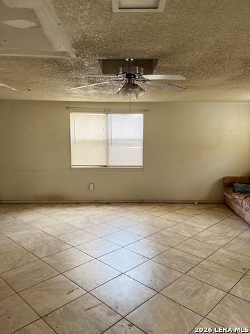 Image 6 of 15 For 1207 El Paso