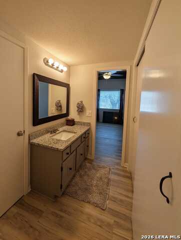 Image 22 of 46 For 3103 Eisenhauer  L-21