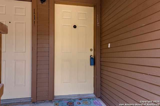 Image 2 of 33 For 10955 Wurzbach Rd  112