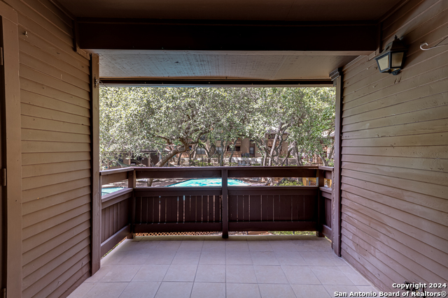 Image 25 of 33 For 10955 Wurzbach Rd  112