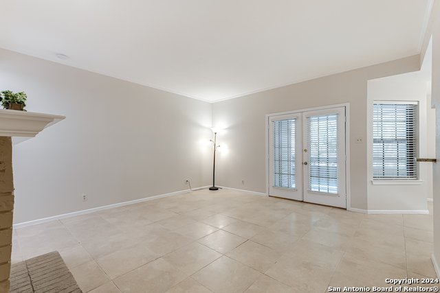 Image 5 of 33 For 10955 Wurzbach Rd  112