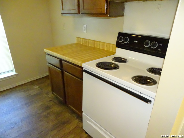 Image 10 of 23 For 8898 Meadow Range