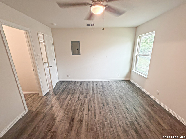 Image 16 of 24 For 2718 Bermuda