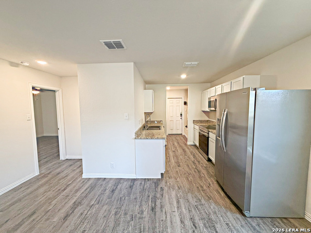 Image 7 of 24 For 2718 Bermuda