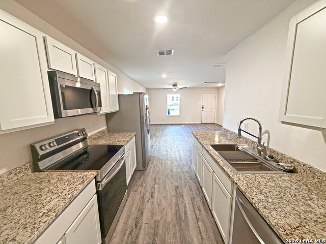 Image 9 of 24 For 2718 Bermuda