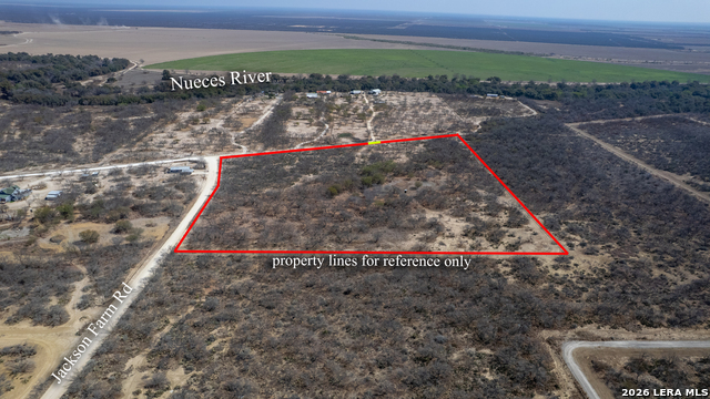 Listing photo id 9 for 1086 Curtis Bourn