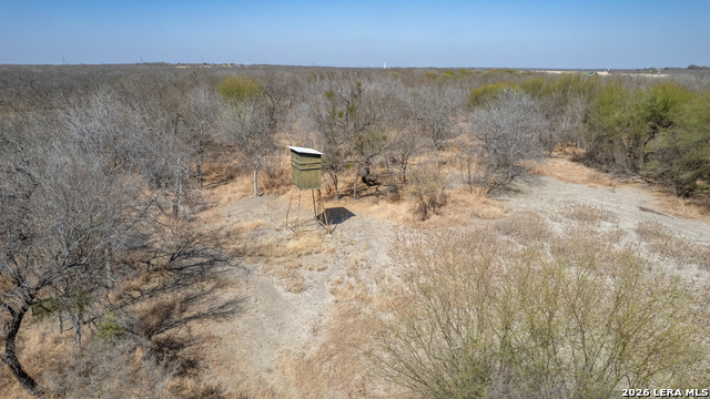 Listing photo id 17 for 1086 Curtis Bourn