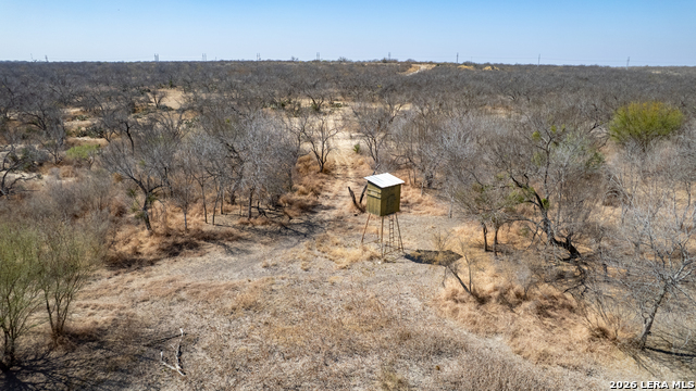 Listing photo id 18 for 1086 Curtis Bourn