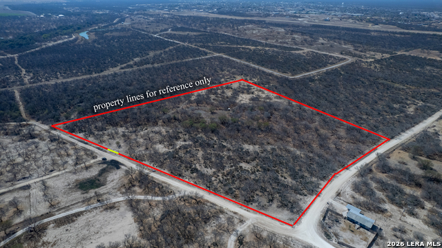 Listing photo id 4 for 1086 Curtis Bourn