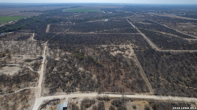 Listing photo id 5 for 1086 Curtis Bourn