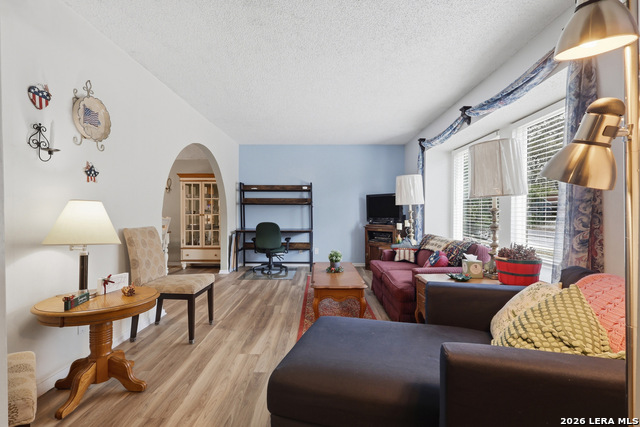 Image 6 of 30 For 8407 Timber Crest