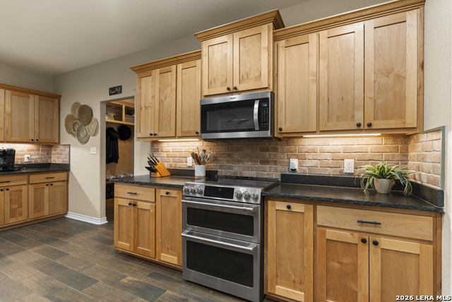 Image 15 of 54 For 789 Privilege Estates