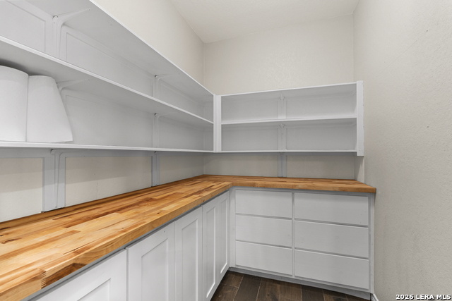 Image 21 of 54 For 789 Privilege Estates