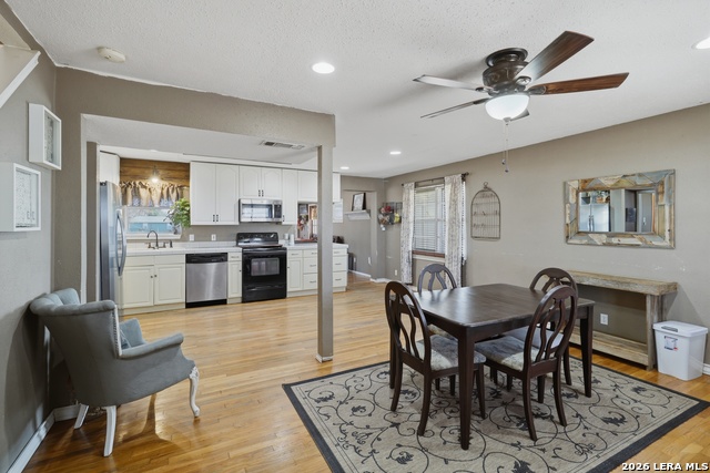 Image 12 of 27 For 16040 Keller