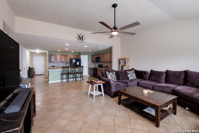 Image 12 of 32 For 10606 Black Wolf Bay