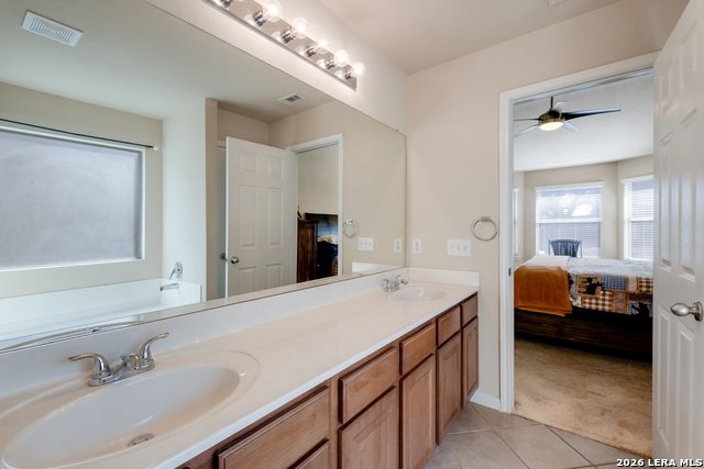 Image 17 of 32 For 10606 Black Wolf Bay