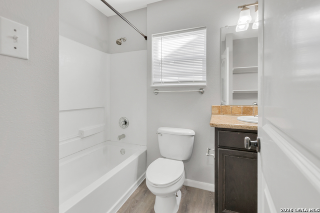 Image 18 of 23 For 6723 Utopia Hts