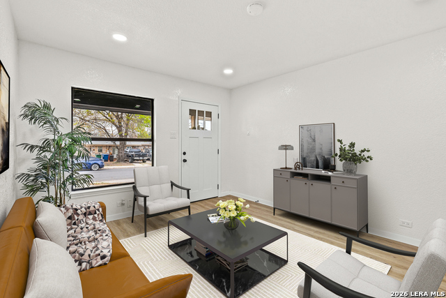 Image 17 of 42 For 1031 Thorain