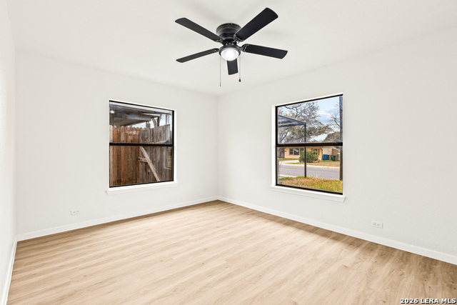 Image 33 of 42 For 1031 Thorain