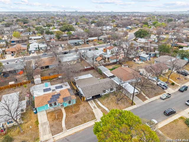 Image 4 of 42 For 1031 Thorain