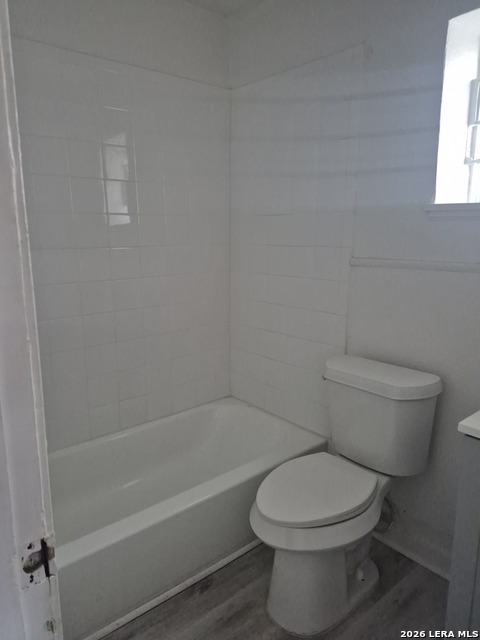 Image 14 of 16 For 417 Eleanor Ave  2