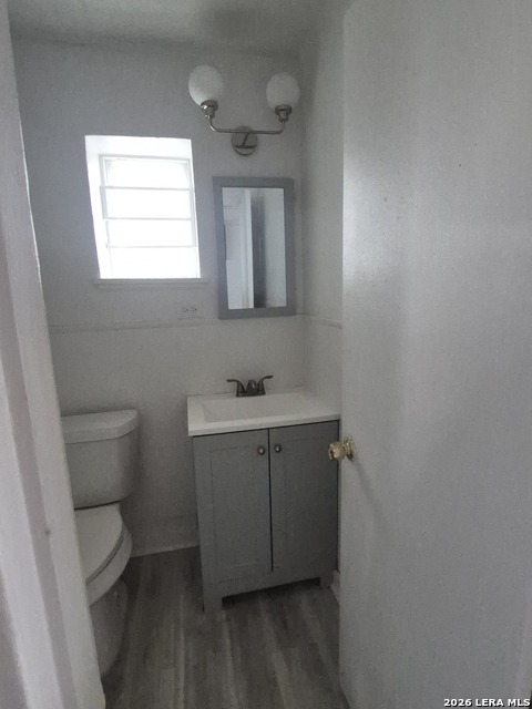 Image 15 of 16 For 417 Eleanor Ave  2