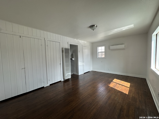 Image 7 of 16 For 417 Eleanor Ave  2