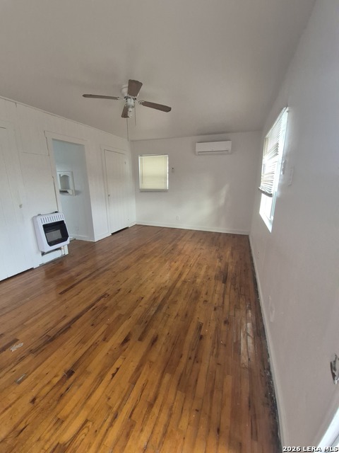 Image 5 of 13 For 417 Eleanor Ave  4