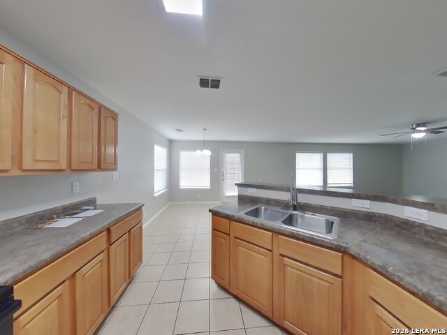 Image 7 of 24 For 517 Zapata  