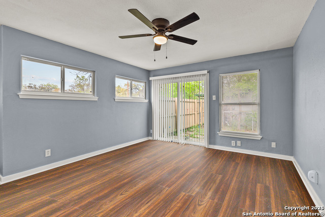 Image 4 of 13 For 710 Byrnes  