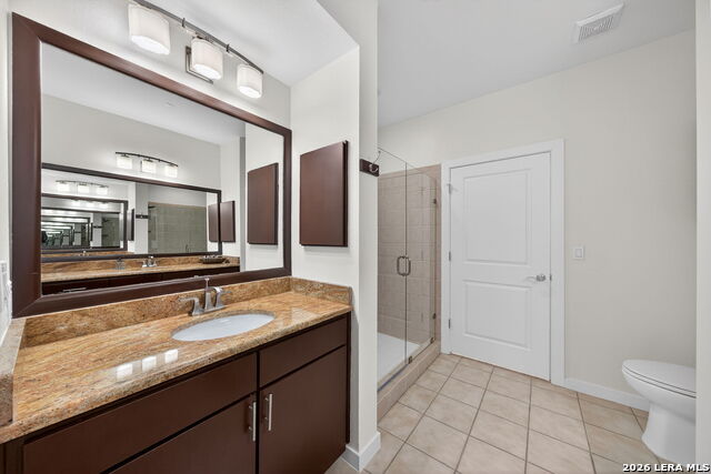 Image 22 of 42 For 7342 Oak Manor  1104