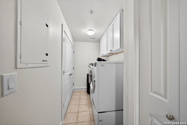 Image 27 of 42 For 7342 Oak Manor  1104