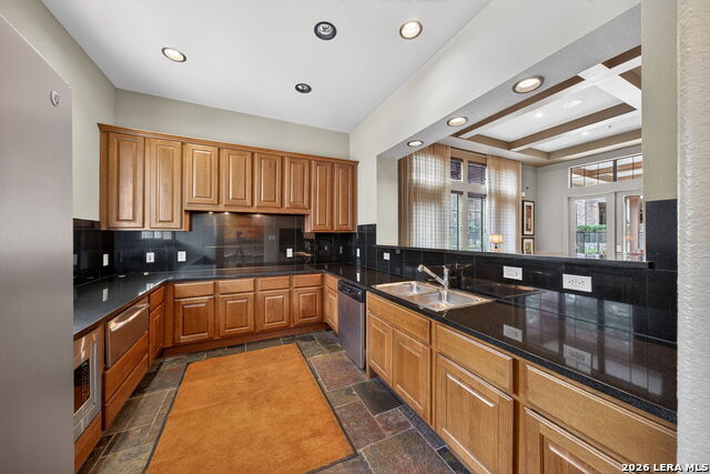 Image 35 of 42 For 7342 Oak Manor  1104