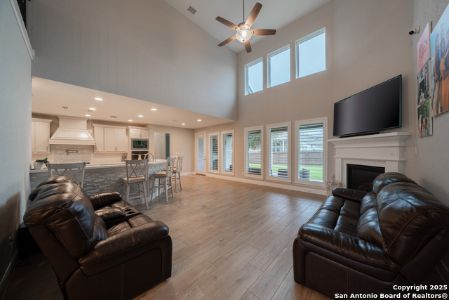 Image 11 of 38 For 1729 Crystal Bridges