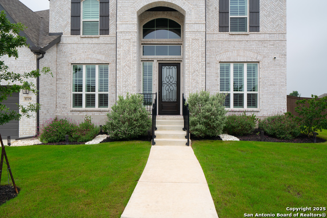 Image 3 of 38 For 1729 Crystal Bridges