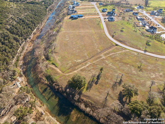 Image 14 of 29 For 849 Bingham  