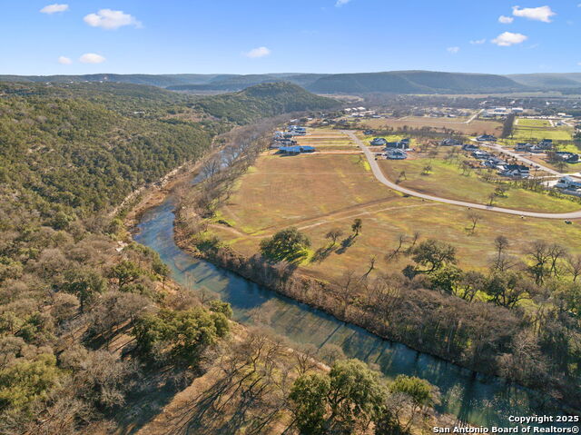 Image 15 of 29 For 849 Bingham  